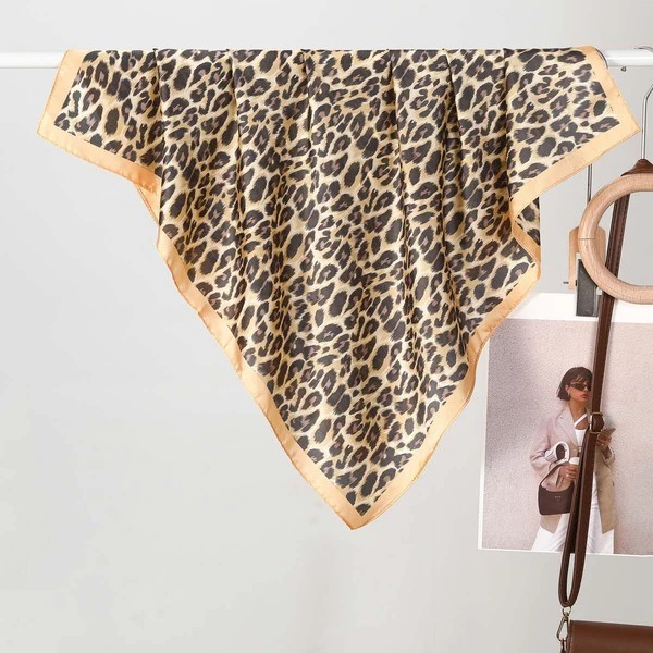 คลาสสิก All-Match ผ้าพันคอลายเสือดาว ผ้าไหม