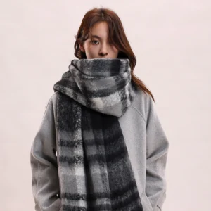 ผ้าพันคอ ลายสก็อต ผืนใหญ่มาก